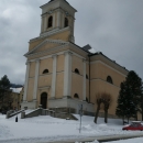 Kostel sv. Michala ve Vrbně. Po občerstvení a nákupu míříme zpět do stopy.