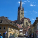 Sibiu bylo v době naší návštěvy krásné historické město, takové ještě správně neupravené, turistickým ruchem nepolíbené. Zkrátka takové pravé Rumunsko, žádné pozlátko pro oka turistů.