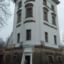 Na Zámecké hoře stojí třípatrová věž, která byla součástí čtyřkřídlého barokního zámku.