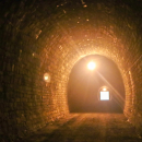 Slavíčský tunel nebo také Ferdinandův tunel je technická památka, jedná se o opuštěný železniční tunel koněspřežní dráhy.