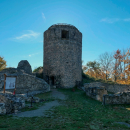 Zbytky hradu Lenno