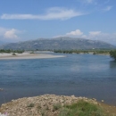 Řeky se zvolna linou k moři z albánských hor