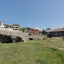 Jediný zajímavý je snad tento římský amfiteátr ze 2. století, prý největší na Balkáně.