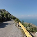 Kouzelná silnička vede vysoko nad Skadarským jezerem a nabízí úchvatné výhledy