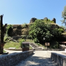 Skaline, původní ilyrské skalní město při soutoku řek Morače a Ribnice v centru Podgorice. Dochovaly se zbytky pevnosti...