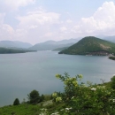 Přehrada u Debaru – podél ní pojedeme k Ohridskému jezeru