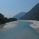 Modrošedá řeka Tagliamento nás zavedla do údolí přímo mezi kopce