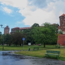 Královský hrad Wawel v Krakově stojí na návrší na levém břehu Wisly.