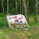 Bělorusko je kromě jiného i zemí malovaných balvanů, s nápisy jako Chraňte les apod.