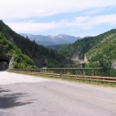 Kaňony, tunely, zasněžené hory - to je Černá Hora
