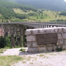Most přes kaňon řeky Tary - jedna z nejznámějších staveb Černé Hory