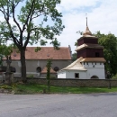 Dřevěný kostel v Semaníně - obranná zvonice ze 17. stol.