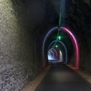 Zajímavé osvětlení tunelu